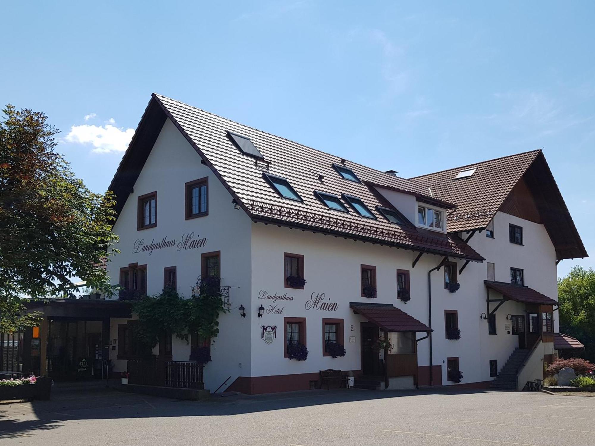 Landgasthaus Hotel Maien Райнфелден Екстериор снимка